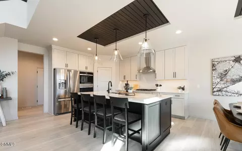 Kitchen - 4015 Clairmont Rd, Bismarck, ND 58503 photo 1 of 5