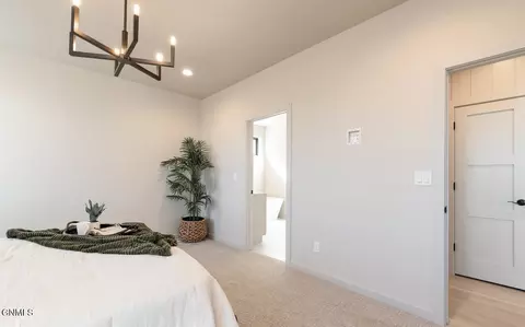 Bedroom - 4015 Clairmont Rd, Bismarck, ND 58503 photo 2 of 3