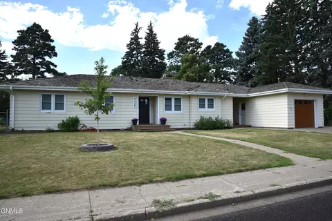 225 Tower Ave, Bismarck, ND 58501