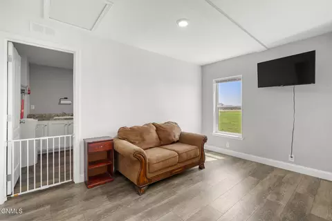 5479 Matthew Ave, Williston, ND 58801 photo 28
