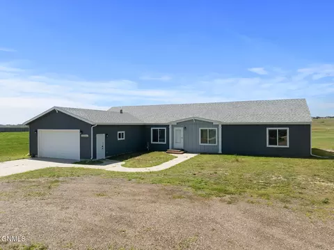 5479 Matthew Ave, Williston, ND 58801 photo 4
