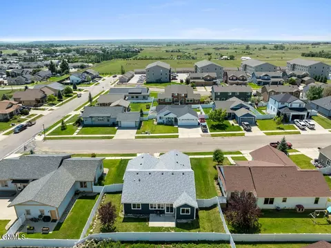 2706 24th St W, Williston, ND 58801 photo 36
