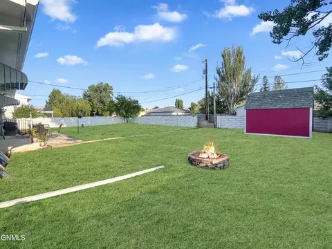 Exterior - 703 14th St W, Williston, ND 58801 photo 3 of 6