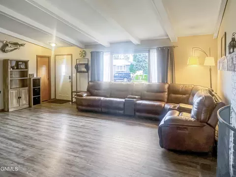 Living - 703 14th St W, Williston, ND 58801 photo 3 of 3