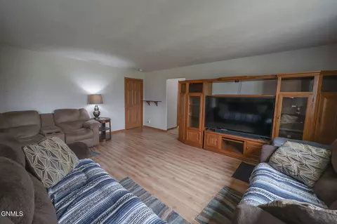 1621 Bison Dr, Williston, ND 58801 photo 16