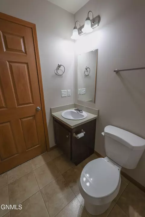 1621 Bison Dr, Williston, ND 58801 photo 18