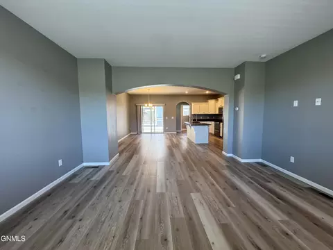4003 E Calgary Ave, Bismarck, ND 58503 photo 26