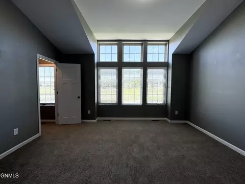 4003 E Calgary Ave, Bismarck, ND 58503 photo 45