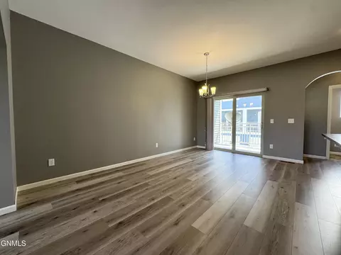 4003 E Calgary Ave, Bismarck, ND 58503 photo 39