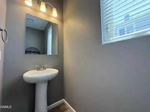 4003 E Calgary Ave, Bismarck, ND 58503 photo 34
