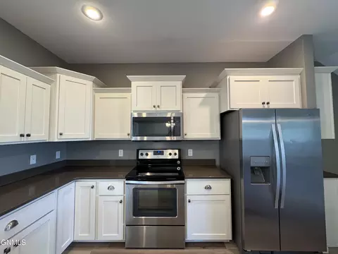 4003 E Calgary Ave, Bismarck, ND 58503 photo 28
