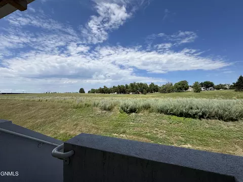 4003 E Calgary Ave, Bismarck, ND 58503 photo 19