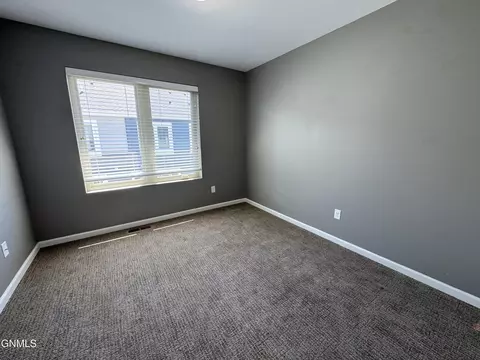 4003 E Calgary Ave, Bismarck, ND 58503 photo 56