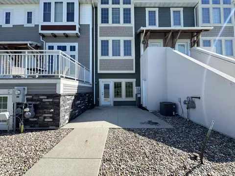 4003 E Calgary Ave, Bismarck, ND 58503 photo 16