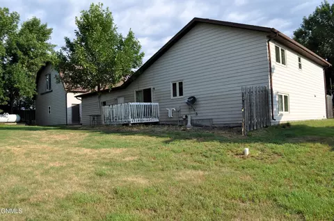 5021 Boulder Dr, Bismarck, ND 58504 photo 35
