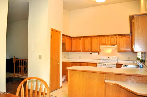 5021 Boulder Dr, Bismarck, ND 58504 photo 7