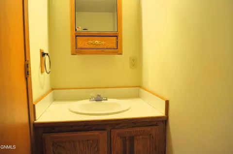 5021 Boulder Dr, Bismarck, ND 58504 photo 13