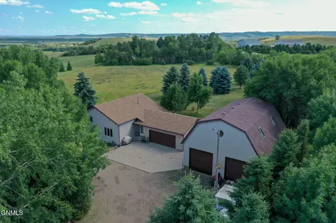 5021 Boulder Dr, Bismarck, ND 58504 photo 39