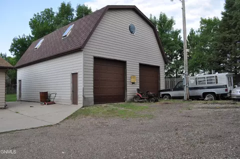 5021 Boulder Dr, Bismarck, ND 58504 photo 32