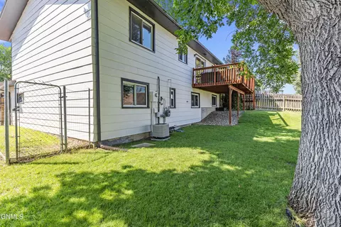 935 N 33rd St, Bismarck, ND 58501 photo 36