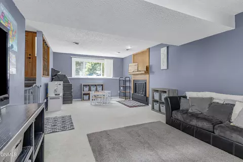 935 N 33rd St, Bismarck, ND 58501 photo 17