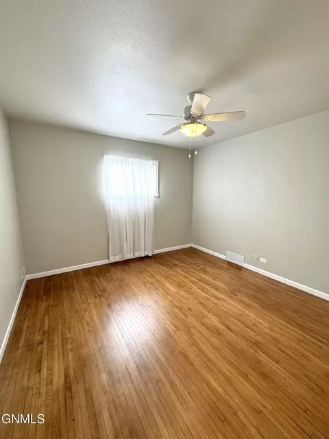 504 Iowa Ave, Mott, ND 58646 photo 6