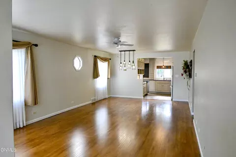 504 Iowa Ave, Mott, ND 58646 photo 2