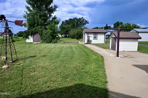 504 Iowa Ave, Mott, ND 58646 photo 42