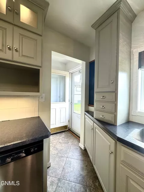 504 Iowa Ave, Mott, ND 58646 photo 29