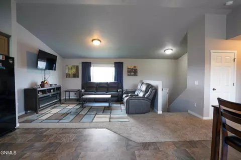 Living - 603 Cobblestone Loop SW, Mandan, ND 58554 photo 1 of 1