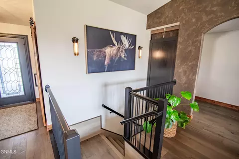 Entry Way - 3102 Clairmont Rd, Bismarck, ND 58504 photo 4 of 4