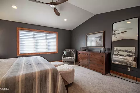 Bedroom - 3102 Clairmont Rd, Bismarck, ND 58504 photo 5 of 13