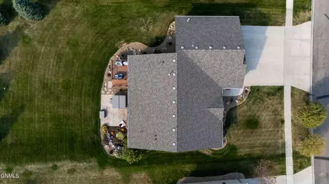 View/Area - 3102 Clairmont Rd, Bismarck, ND 58504 photo 1 of 7