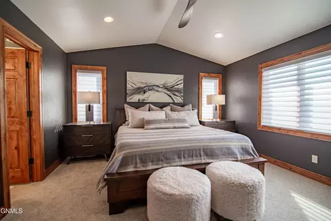 Bedroom - 3102 Clairmont Rd, Bismarck, ND 58504 photo 4 of 13