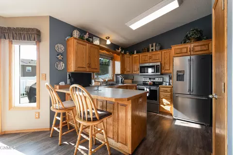 1504 3rd Ave NE, Mandan, ND 58554 photo 7