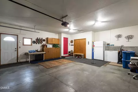 1504 3rd Ave NE, Mandan, ND 58554 photo 23
