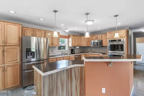 Kitchen - 3906 3rd Ave E, Williston, ND 58801 photo 1 of 3