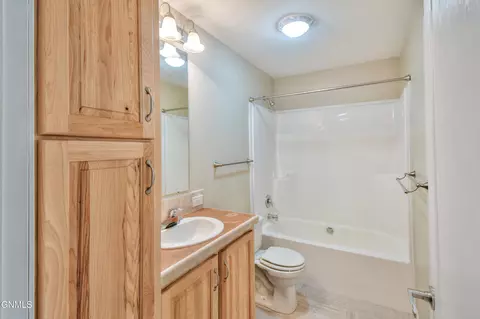 Bath - 3906 3rd Ave E, Williston, ND 58801 photo 5 of 6