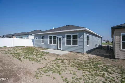 Exterior - 3317 34th St W, Williston, ND 58801 photo 3 of 3