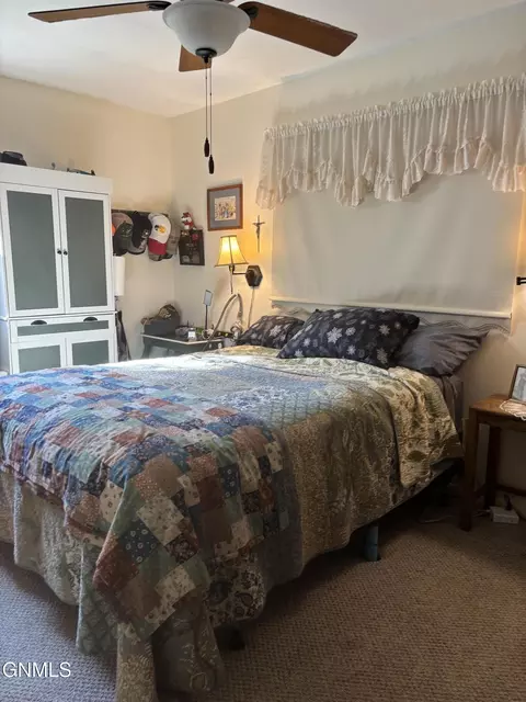 Bedroom - 2815 9th Ave E, Williston, ND 58801 photo 2 of 2