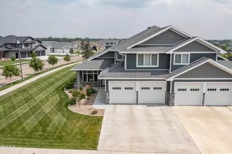 1424 Community Lp, Bismarck, ND 58503 photo 4