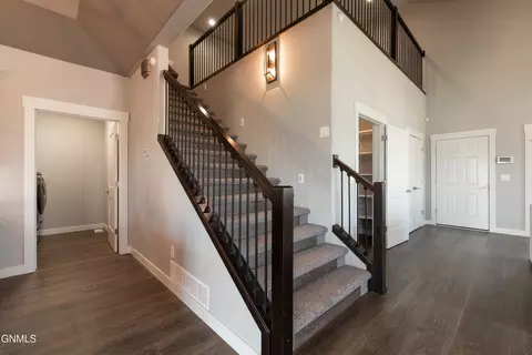 1424 Community Lp, Bismarck, ND 58503 photo 22