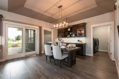 1424 Community Lp, Bismarck, ND 58503 photo 15
