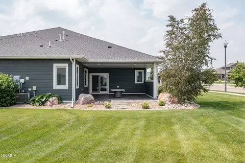 1424 Community Lp, Bismarck, ND 58503 photo 33