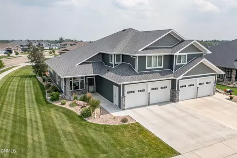 1424 Community Lp, Bismarck, ND 58503 photo 5