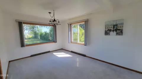 906 3rd St NW, Mandan, ND 58554 photo 14