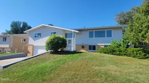 906 3rd St NW, Mandan, ND 58554 photo 51