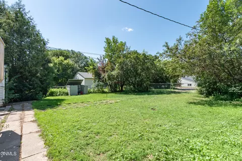 320 19th St, Bismarck, ND 58501 photo 26