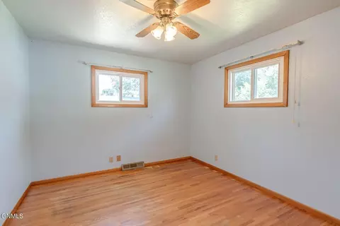 1916 Rosser Ave, Bismarck, ND 58501 photo 19