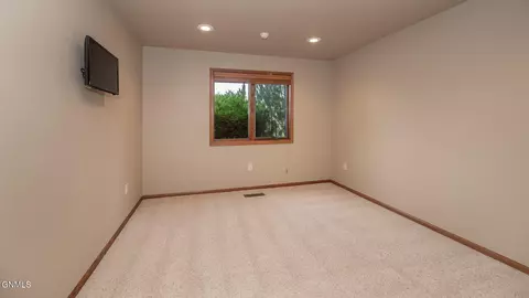 2000 Valley Dr, Bismarck, ND 58503 photo 36